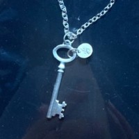 Потерялась цепочка, метро Елизаровская