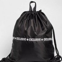 Ребенок потерял переобувку.