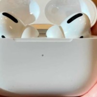Потеряны Air Pods Pro в черном чехле на Рождественской