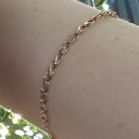 Утерян золотой браслет