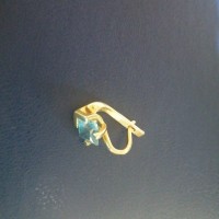 Потеряна сережка золотая с голубым топазом