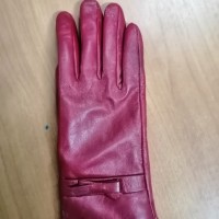 Найдена перчатка розового цвета