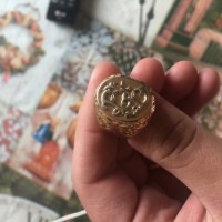 Потеряно фамильное кольцо