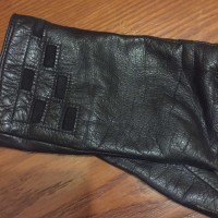 Найдена чёрная перчатка